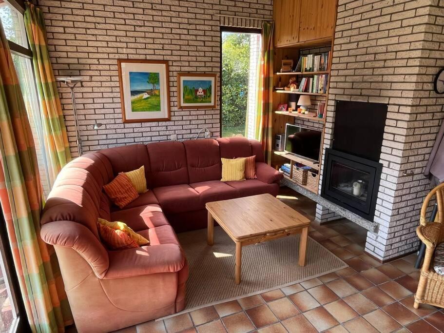 Knusse Bungalow Op Groen Park! Ouddorp Exteriör bild